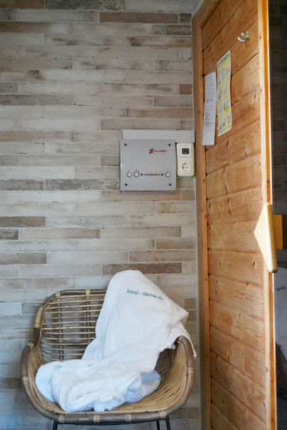 Sauna mit Licht und BlueTooth Radio